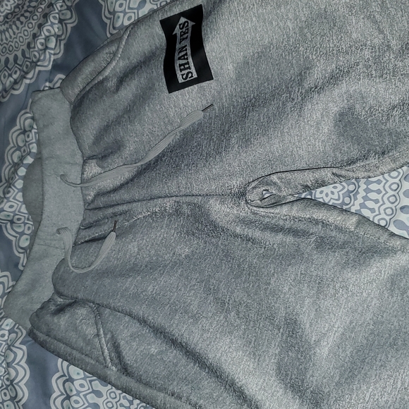 Brand New Jogging Pants - Picture 2 of 3